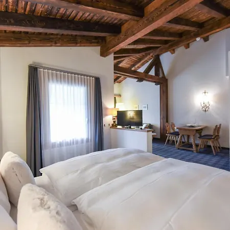 Soldanella By Adula Szálloda 3*